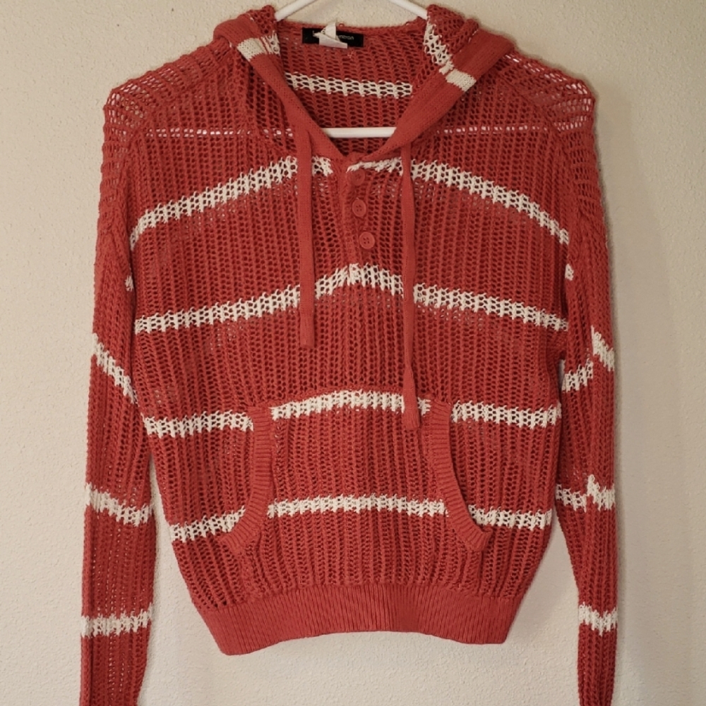 Knit Hooded Sweater in Coral and White